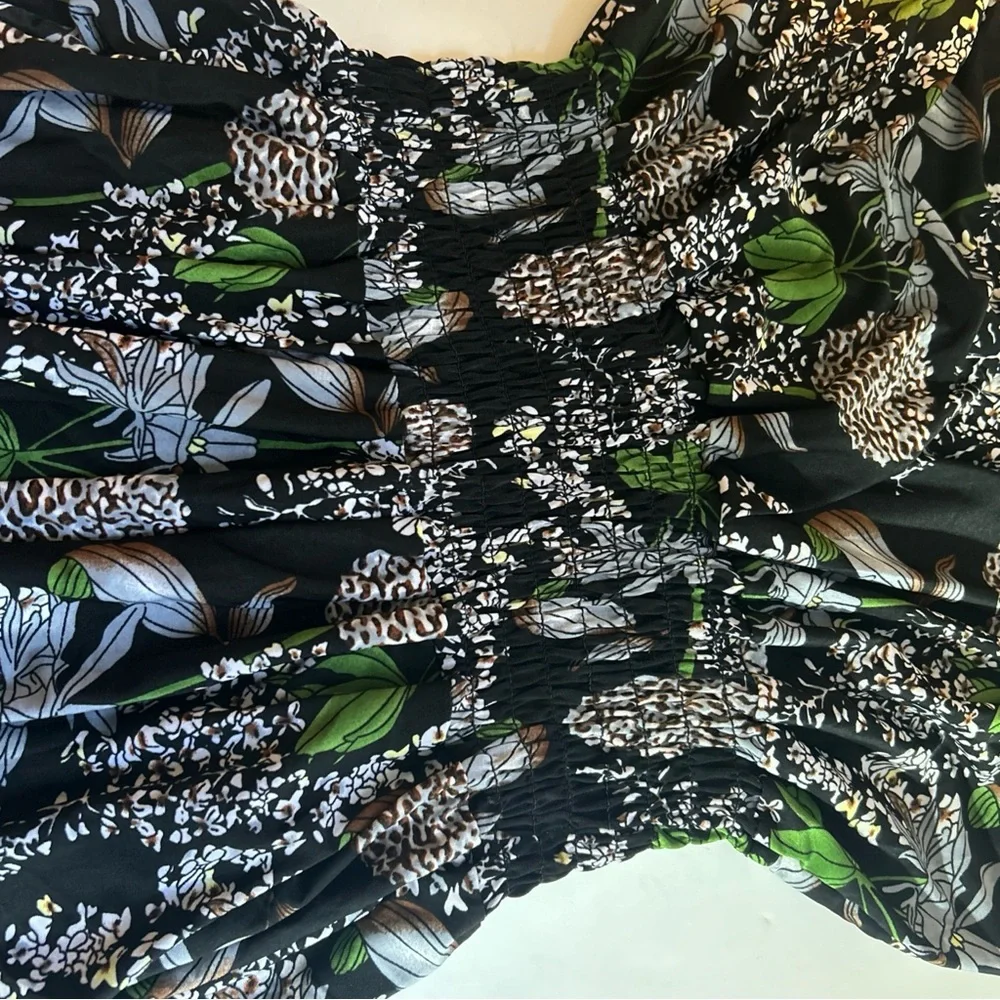 C-Mode Women’s NWT Short Sleeve Floral Pants Romper Jumpsuit Size L/XL - Picture 8 of 9